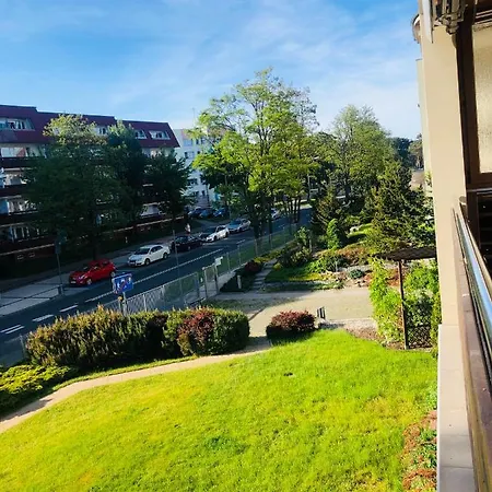 Modern , 500 Metres From The Beach , Late Check -out Appartamento
